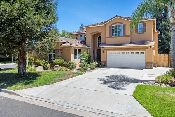 2707 E Omaha Avenue, Fresno, CA 93720
