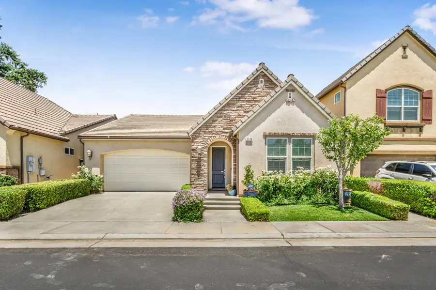 2168 W Juliet Way, Fresno, CA 93711 - #2