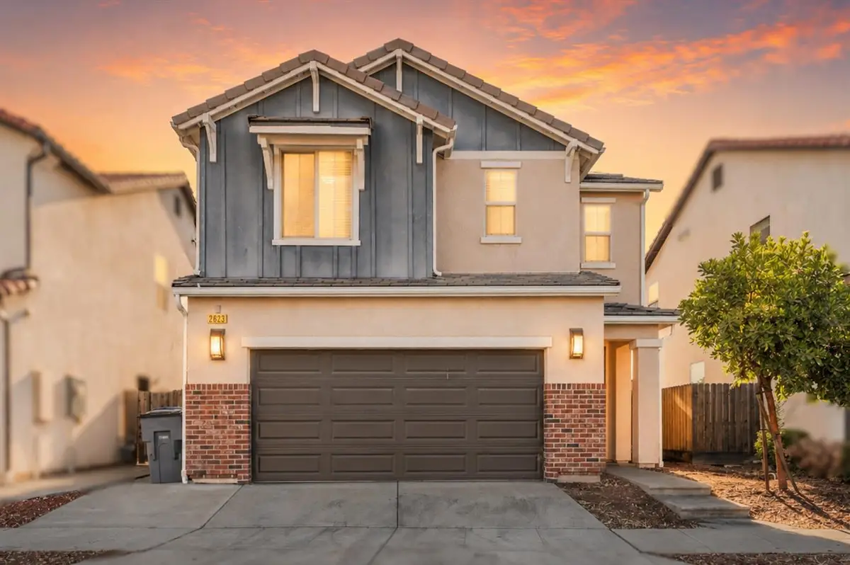 2623 N Mcarthur Avenue, Fresno, CA 93727 - #1