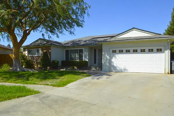 516 E Roberts Avenue, Fresno, CA 93710
