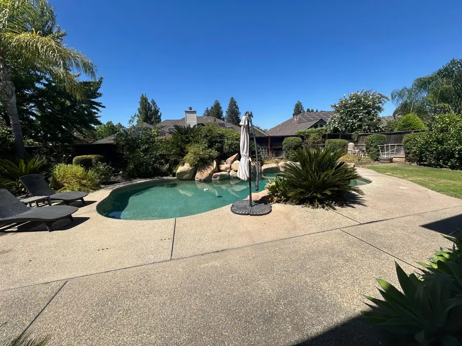 1074 E Cole, Fresno, CA 93720 - #2