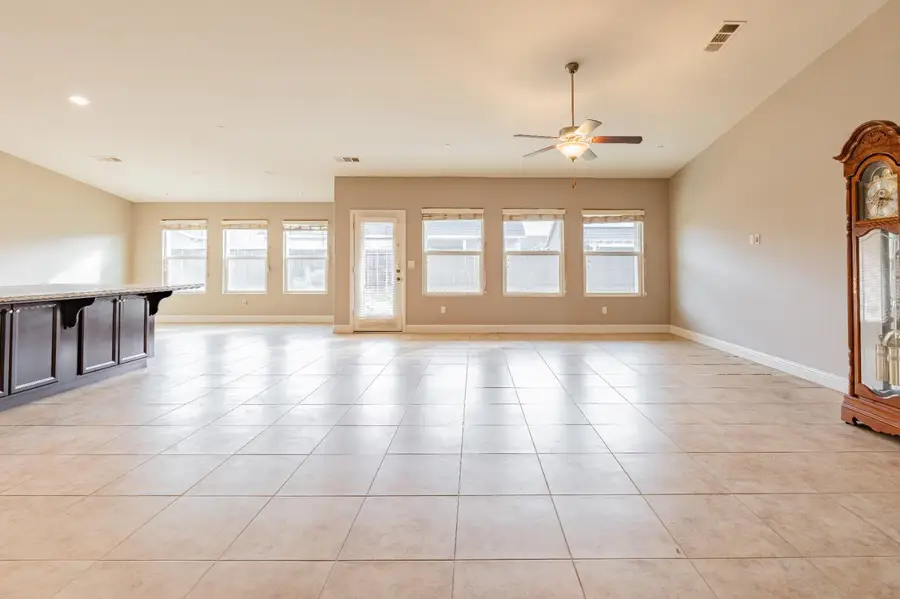 2451 Hermosa Avenue, Clovis, CA 93619 - #3