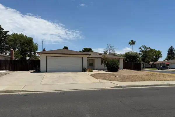3337 Stanford Avenue, Clovis, CA 93611