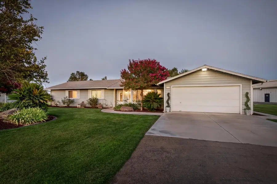 277 E Fantz Avenue, Fresno, CA 93706 - #2