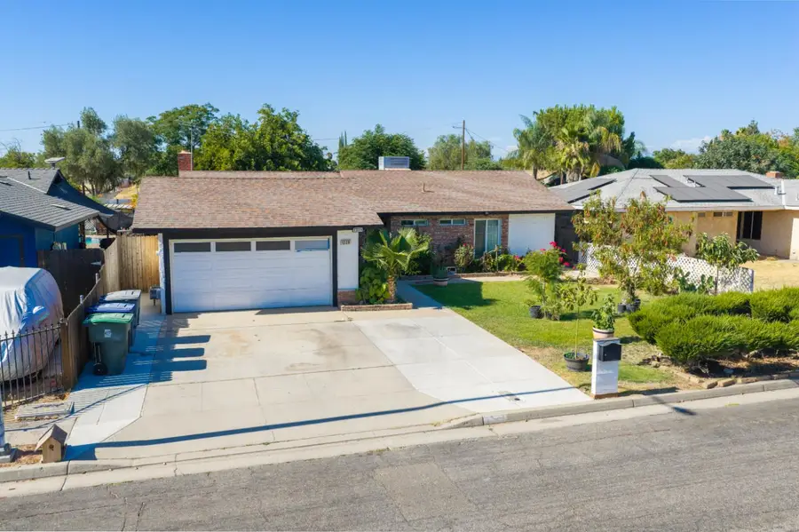 1229 Mission Street, Madera, CA 93638 - #2