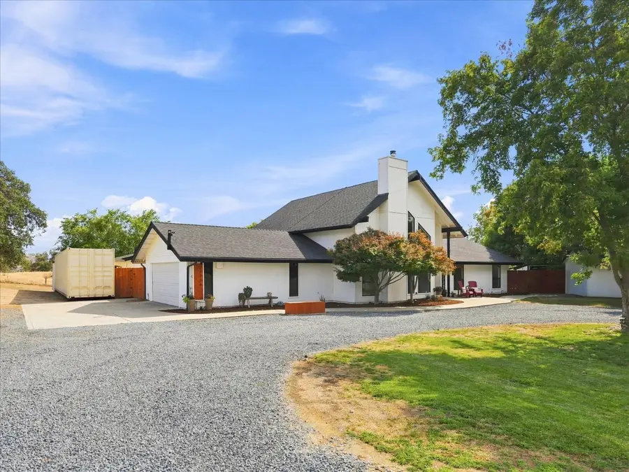 21764 Frontier Road, Clovis, CA 93619 - #2