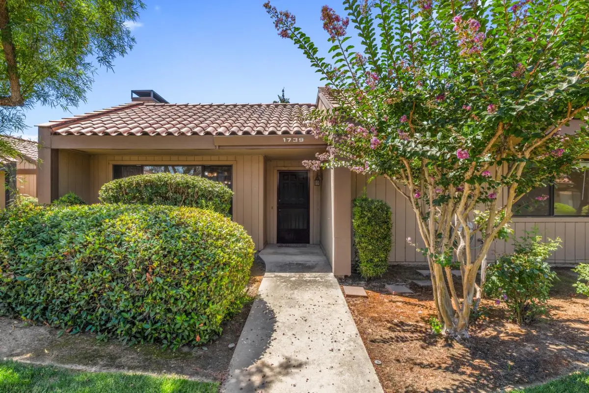 1739 W Santa Ana Avenue, Fresno, CA 93705 - #1