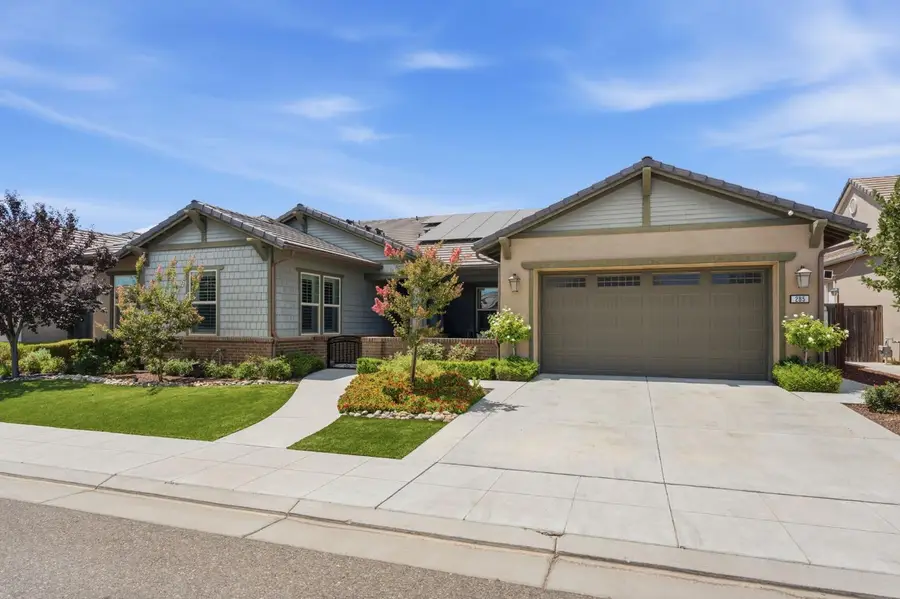 285 Pinnacle Drive W, Madera, CA 93636 - #3