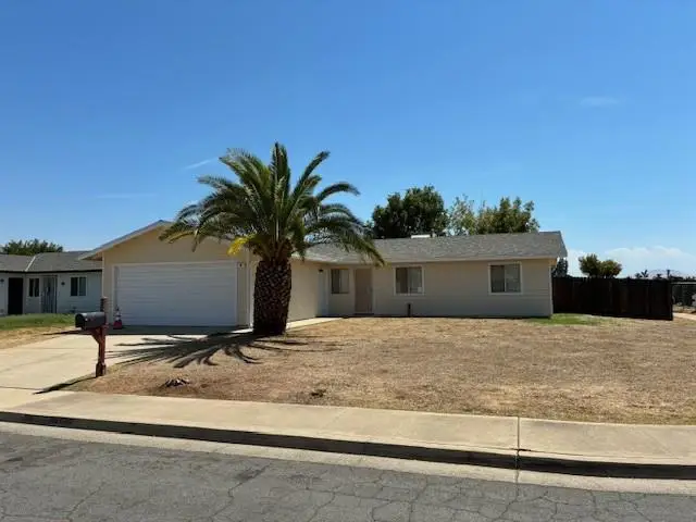84 Redwood Avenue, Sanger, CA 93657 - #1