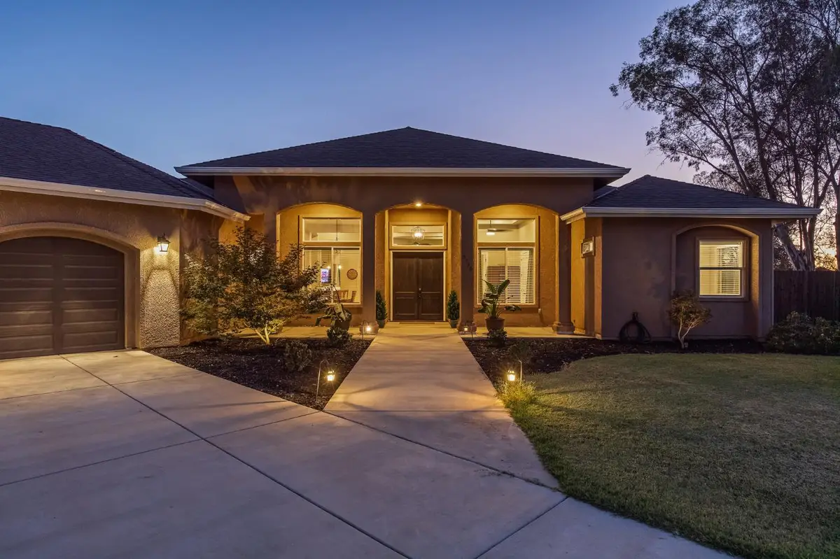 3775 N Indianola Avenue, Sanger, CA 93657 - #1