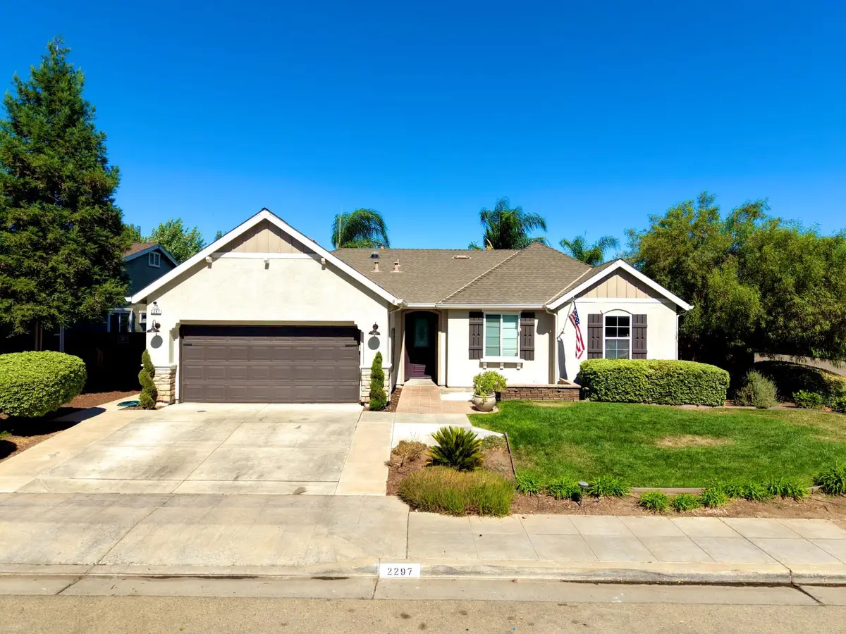 2297 S Adrian Avenue, Fresno, CA 93727 - #1
