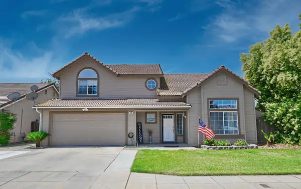 870 N Bush Avenue, Clovis, CA 93611