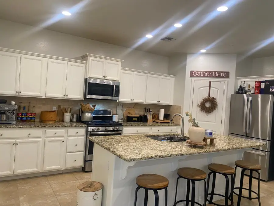 3309 N Filbert Avenue, Fresno, CA 93727 - #3