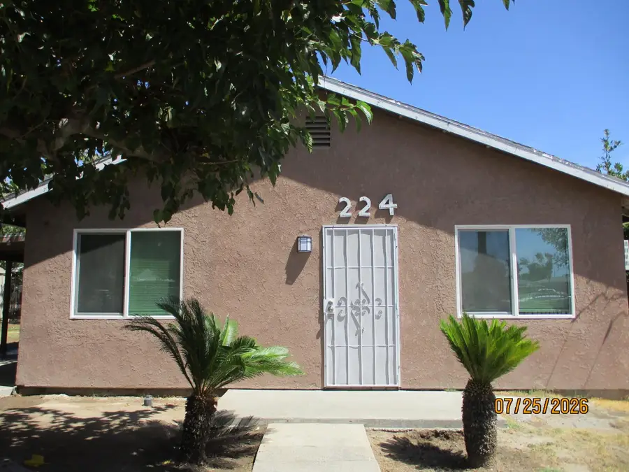 224 Scott Street, Hanford, CA 93230 - #2