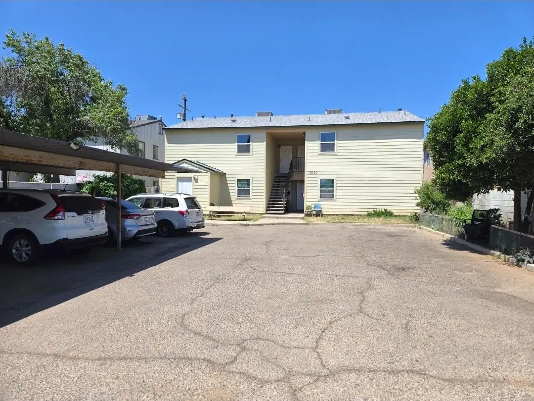 2020 S 4th Street, Fresno, CA 93702 - #1