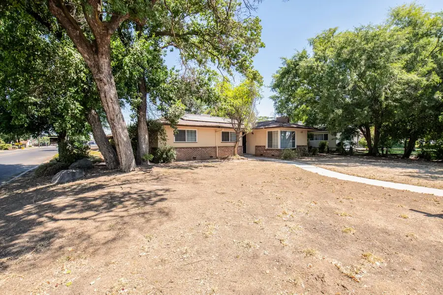 5005 E Harvey Avenue, Fresno, CA 93727 - #3
