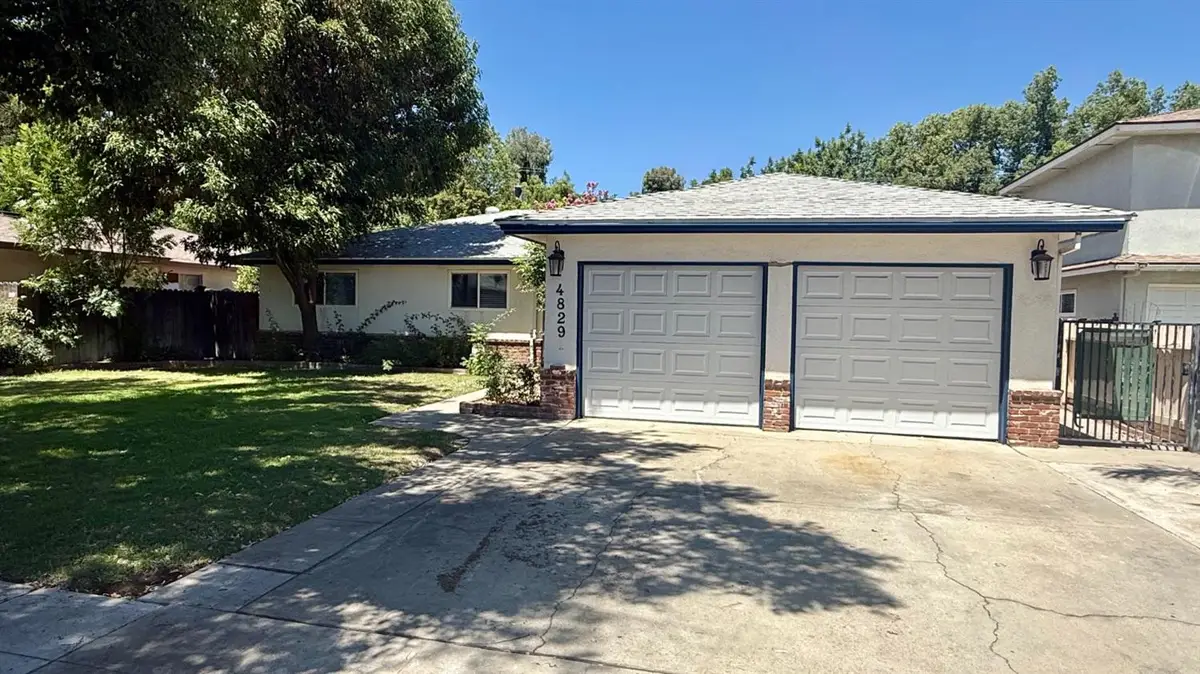 4829 E Santa Ana Avenue, Fresno, CA 93726 - #1