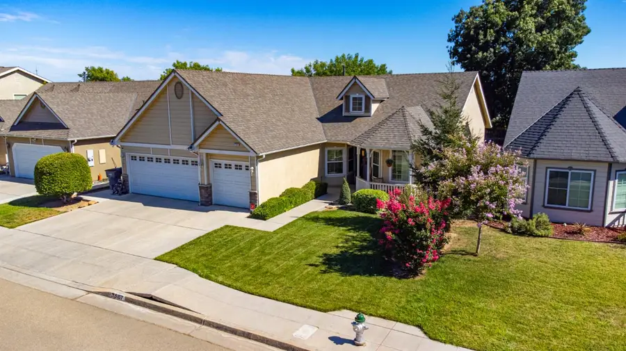 5157 W Hunter Ave, Fresno, CA 93722 - #3