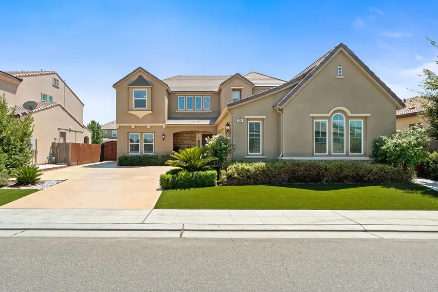3264 Quincy Avenue, Clovis, CA 93619 - #2