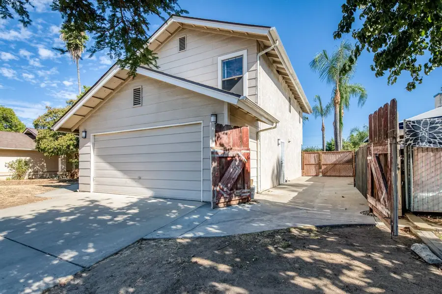 571 W Pat Drive, Clovis, CA 93612 - #2