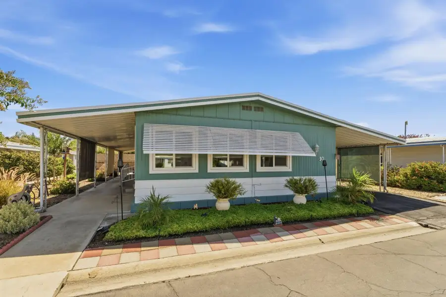1701 Dinuba Avenue #30, Selma, CA 93662 - #2