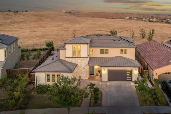 4721 Overstone Avenue, Madera, CA 93636