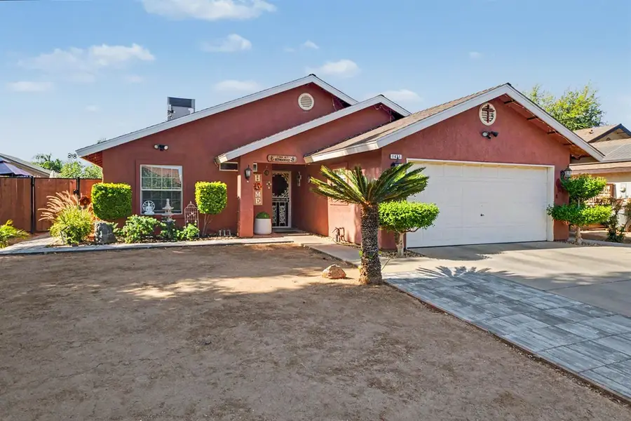 1431 Souza Street, Orange Cove, CA 93646 - #2