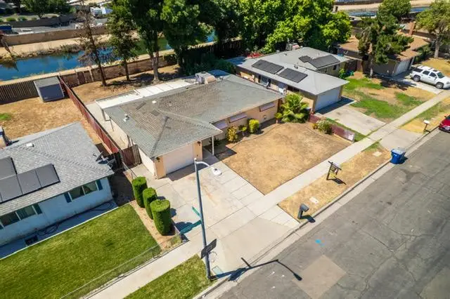 2501 W Indianapolis Avenue, Fresno, CA 93705 - #3