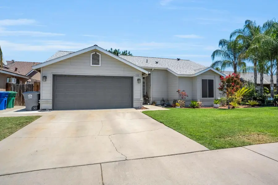 2086 Mitchell Avenue, Selma, CA 93662 - #2
