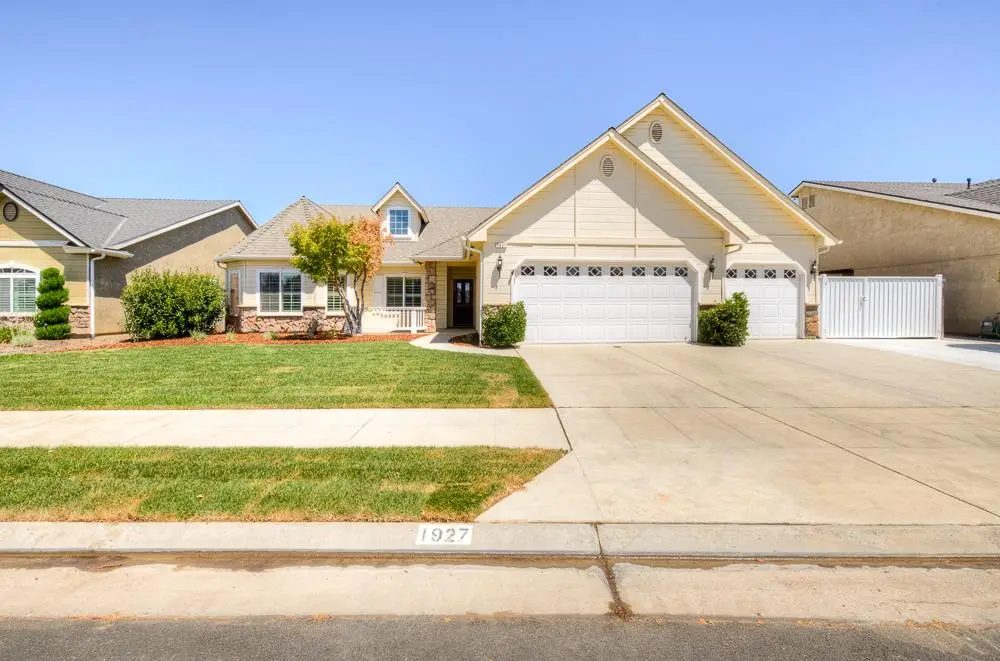 1927 N Karen Avenue, Clovis, CA 93619 - #1