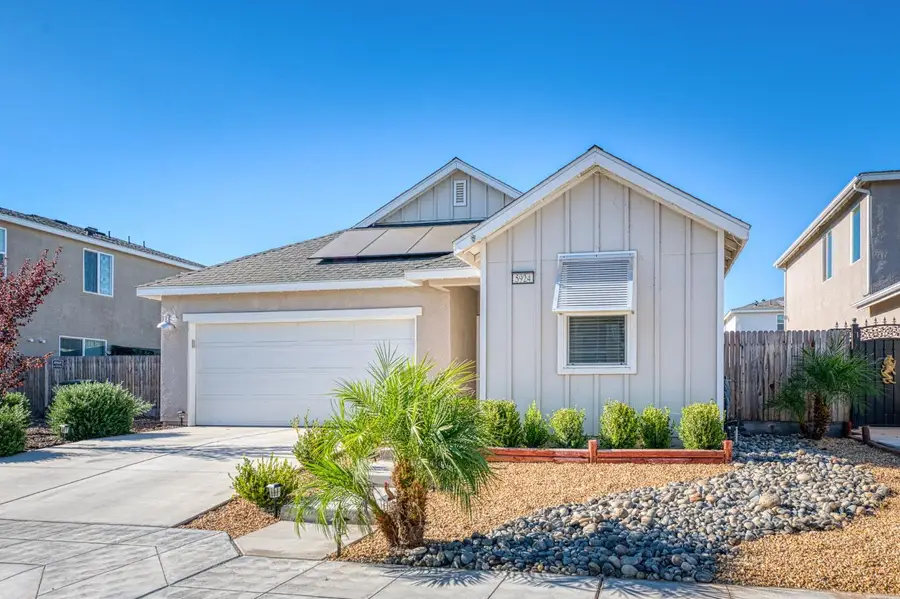 5924 W Laguna Avenue, Fresno, CA 93722 - #3