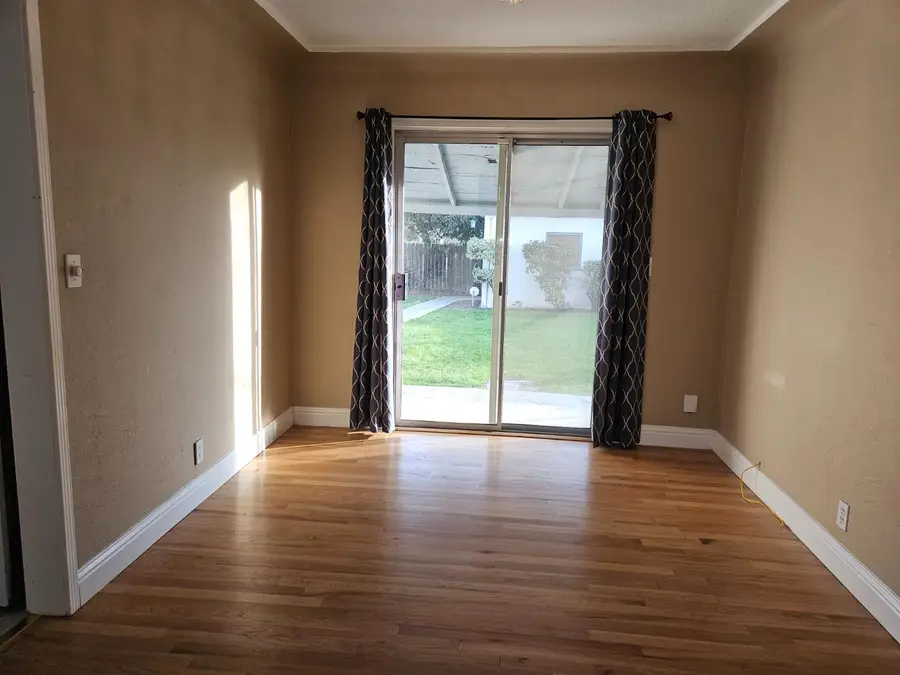 2004 E Terrace #104, Fresno, CA 93703 - #3