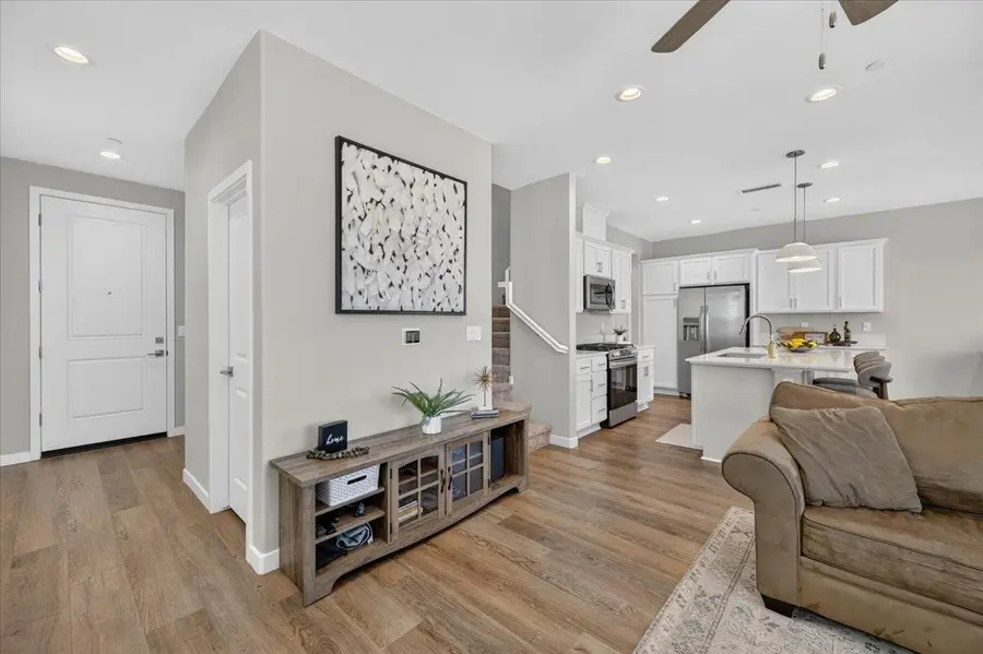4159 Vincent Road, Madera, CA 93636 - #2