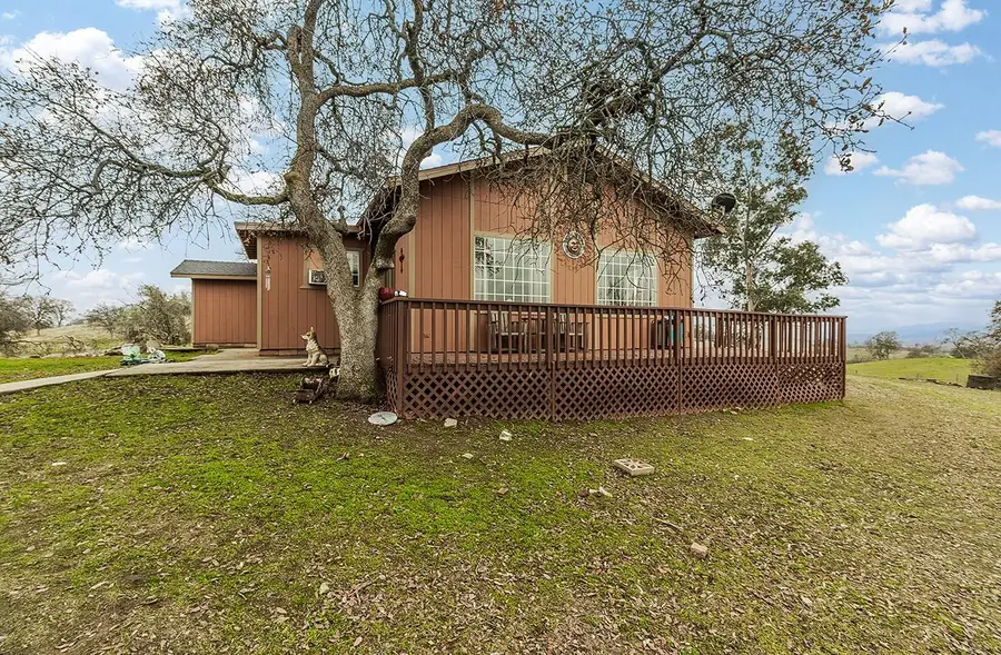 40696 Oakwood Road, Madera, CA 93636 - #2