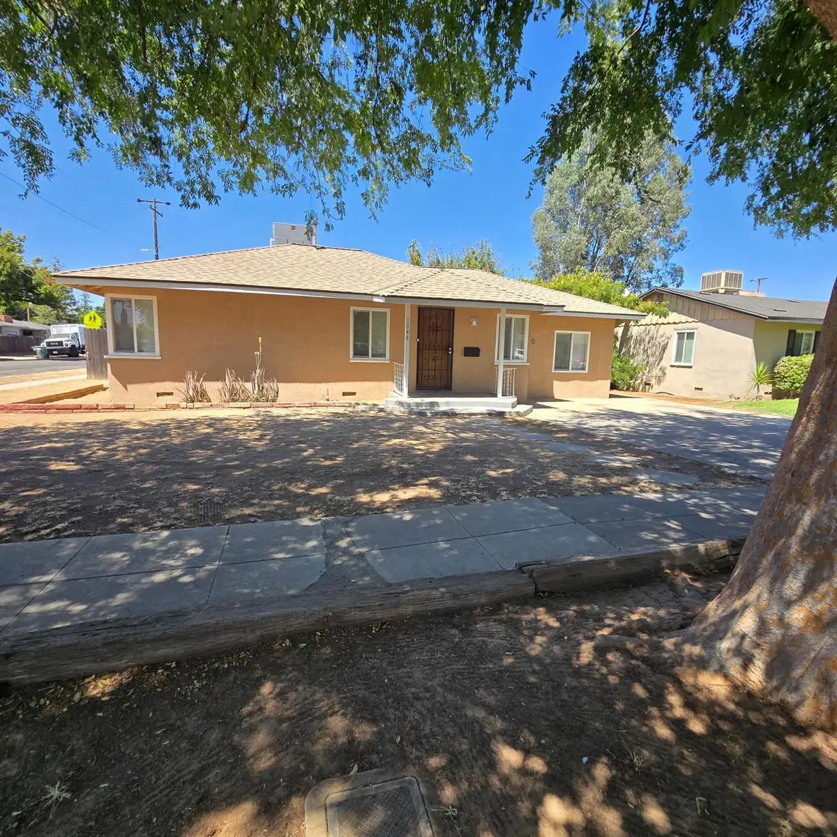 1044 W Fedora Avenue, Fresno, CA 93705 - #1