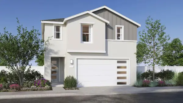 6767 E Clingstone Drive, Fresno, CA 93727