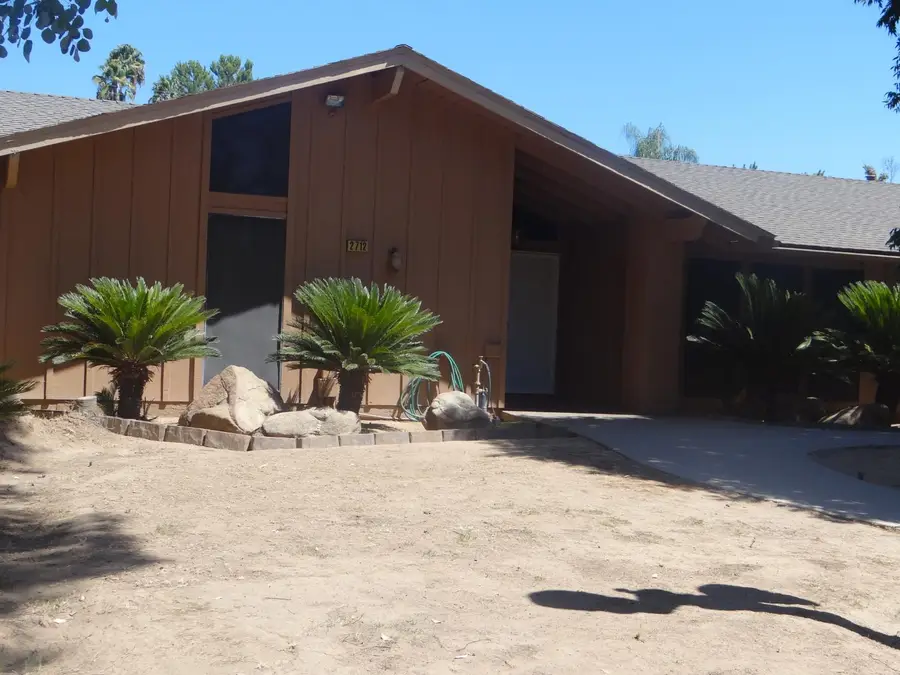 2712 W Mesa Avenue, Fresno, CA 93711 - #2
