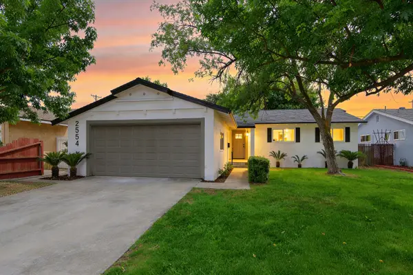 2554 Harvard Avenue, Clovis, CA 93612