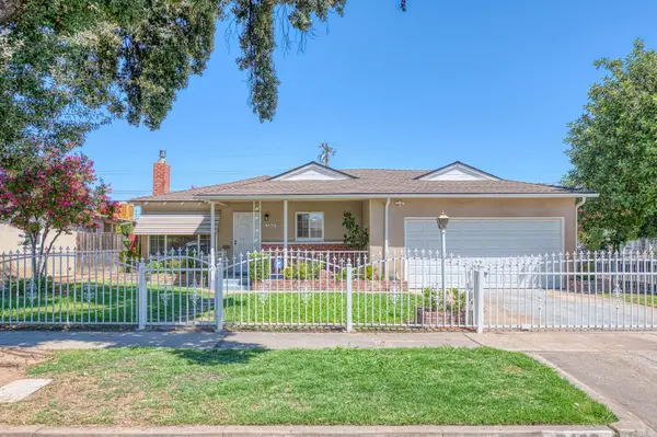 2433 E Rialto Avenue, Fresno, CA 93726