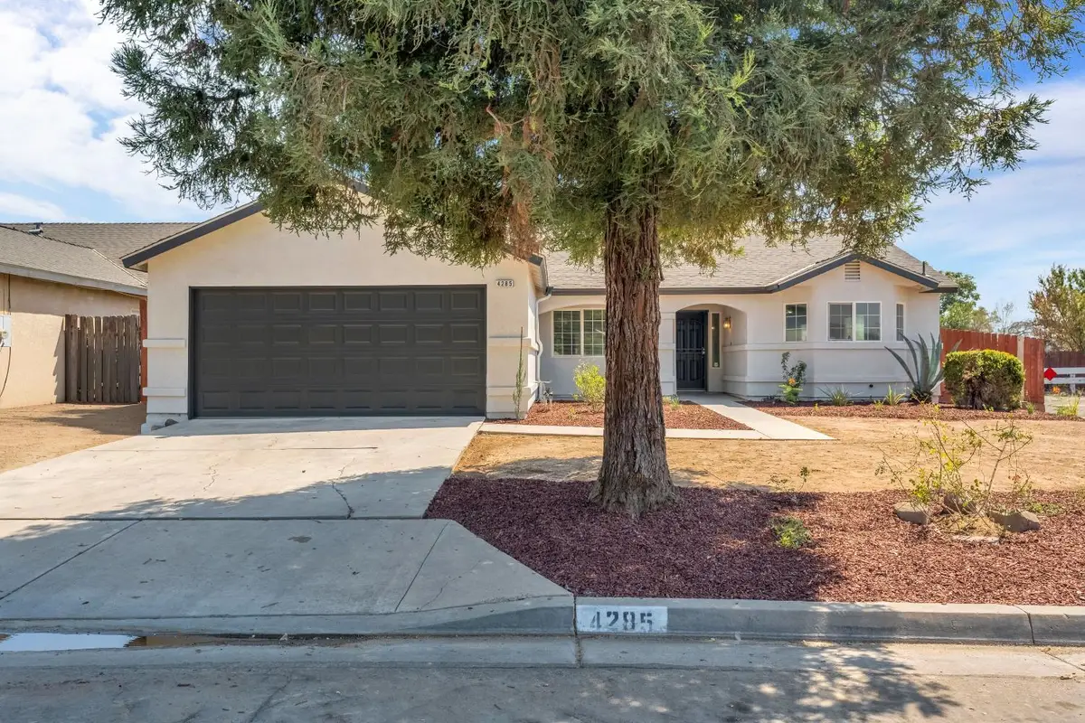 4285 W Saginaw Way, Fresno, CA 93722 - #1