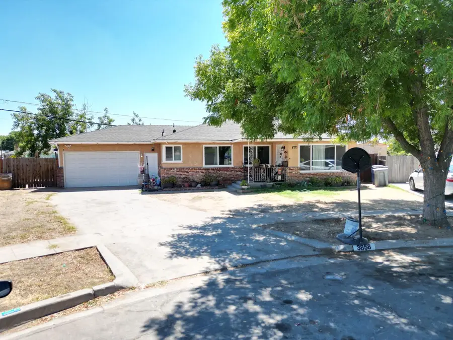 3858 E Dakota Avenue, Fresno, CA 93726 - #2