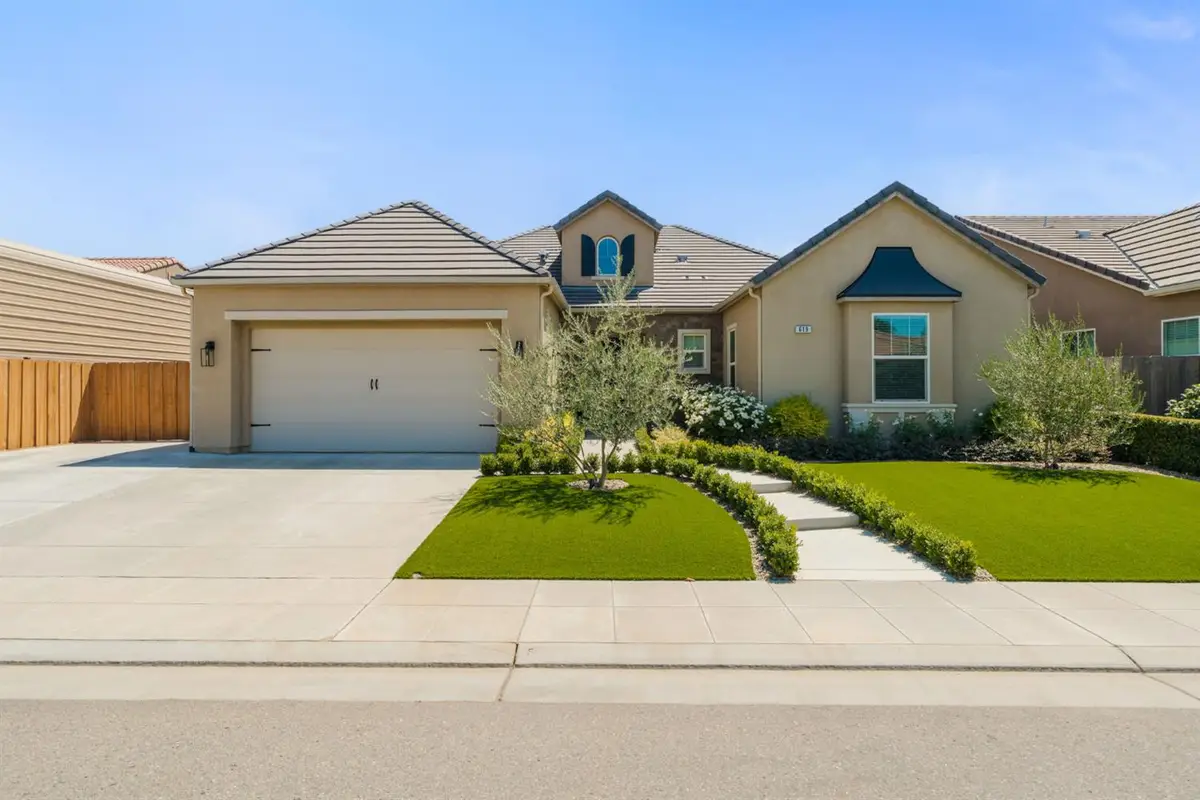 619 Blackwood Avenue, Clovis, CA 93619 - #1