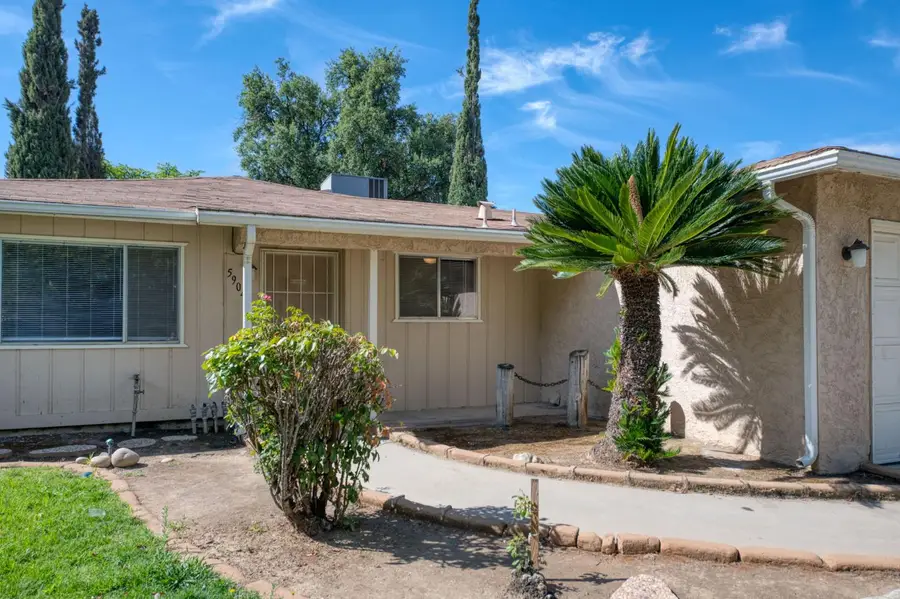 5904 E Pontiac Way, Fresno, CA 93727 - #3