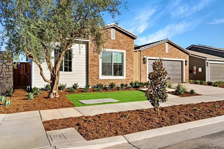 2291 N Argyle Avenue, Clovis, CA 93619 - #2