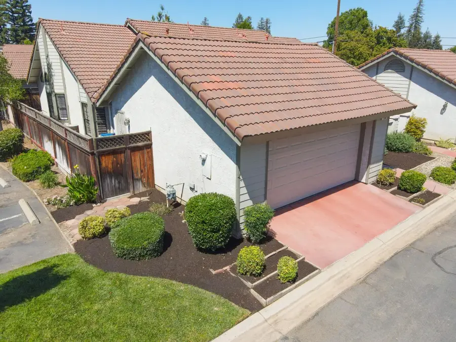 1229 W Bullard #118, Fresno, CA 93711 - #2