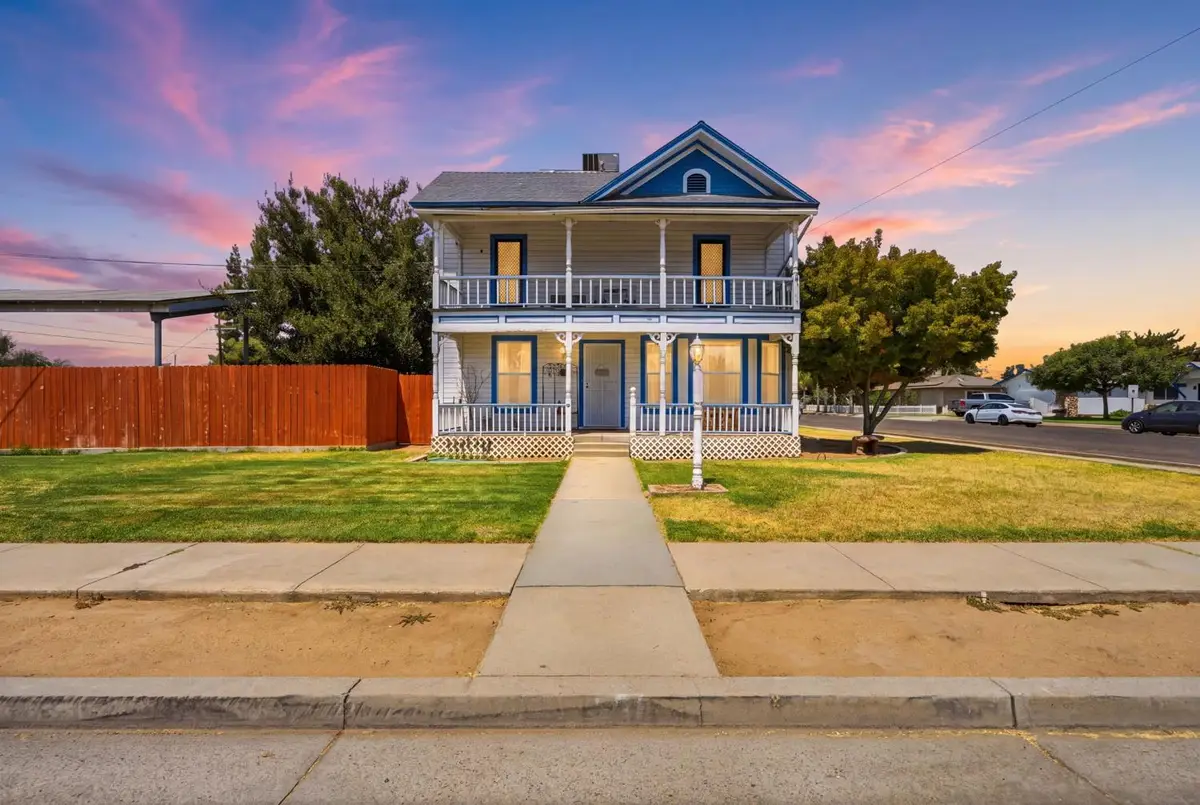 509 N Villa Avenue, Dinuba, CA 93618 - #1