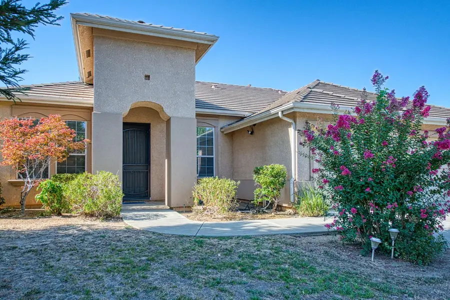 2890 Mesa Avenue, Clovis, CA 93611 - #2