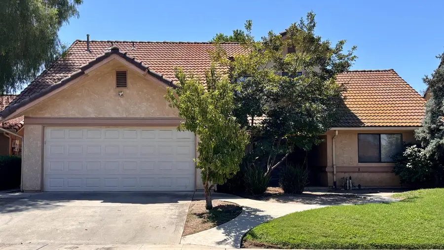 1647 E Serena Avenue, Fresno, CA 93720 - #2