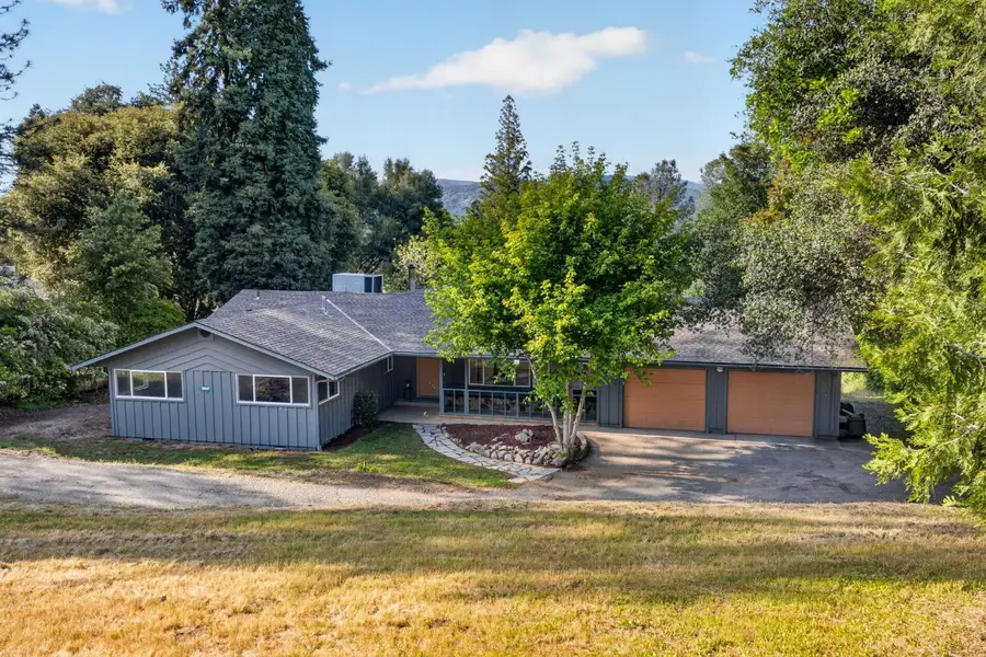 49947 Road 426, Oakhurst, CA 93644 - #2