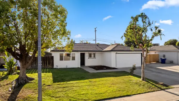 3298 Claremont Avenue, Clovis, CA 93611